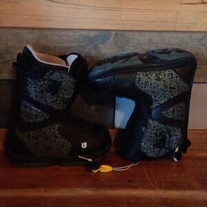 Burton Speed Zone Grom Youth Snowboarding Boots US Size 5